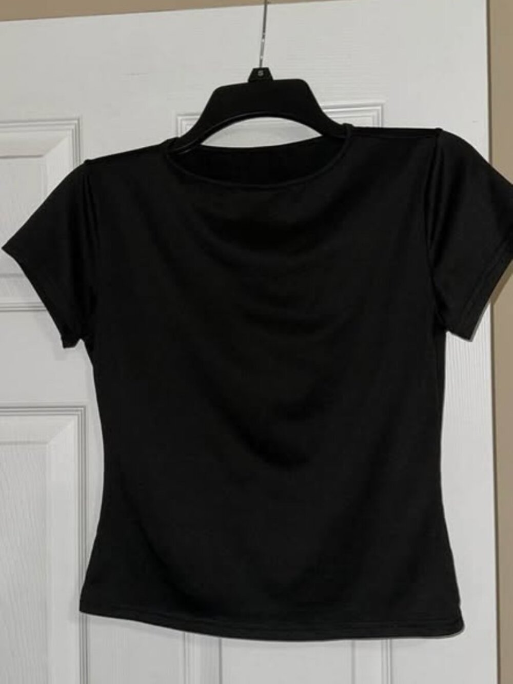 Women’s Stretchy Fitted T-Shirt Size Medium